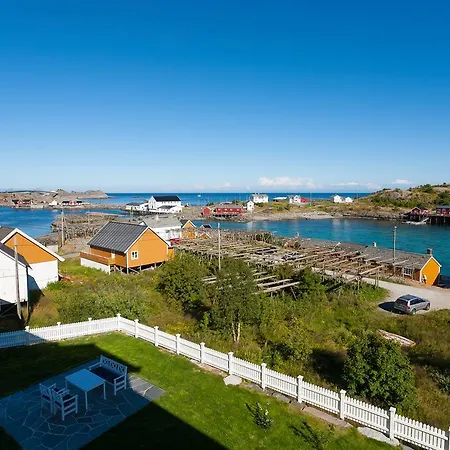 Gasthof Sakrisoy Gjestegard - Manor House In Sakrisoy - Solbakken Anno 1880 *