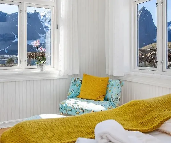 Sakrisøy Gjestegård - Solbakken Anno 1880 Gjestgiverier Reine