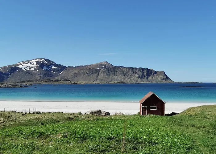 Sakrisøy Gjestegård - Solbakken Anno 1880 *